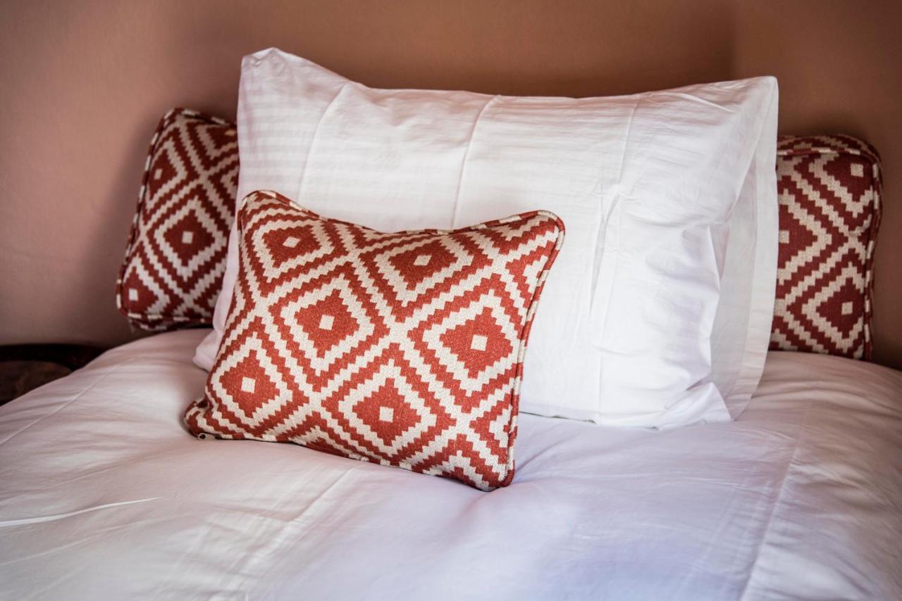 Dar Camelia Bed & Breakfast Tyre Exterior photo