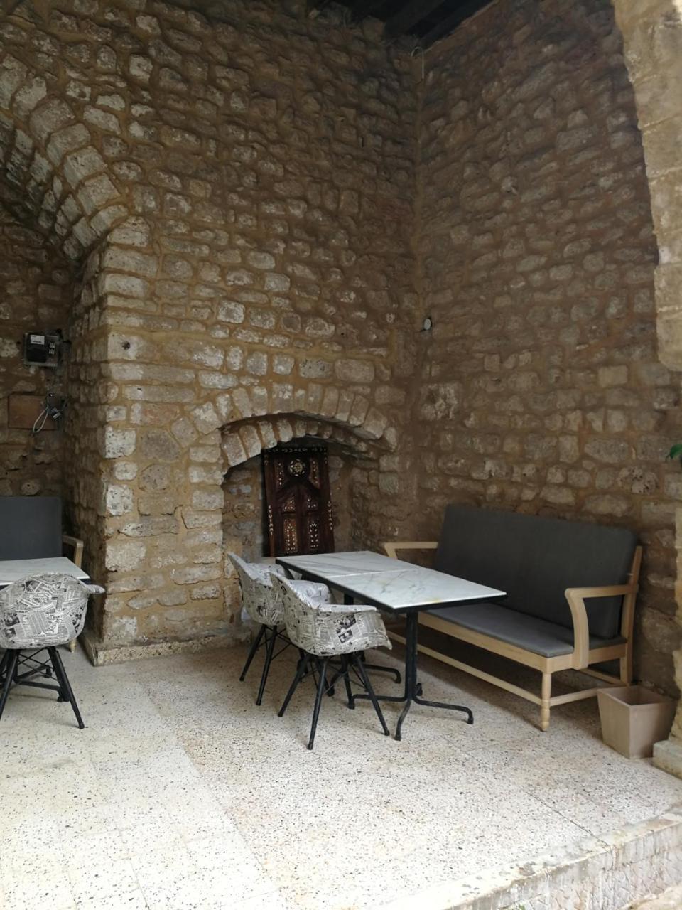 Dar Camelia Bed & Breakfast Tyre Exterior photo